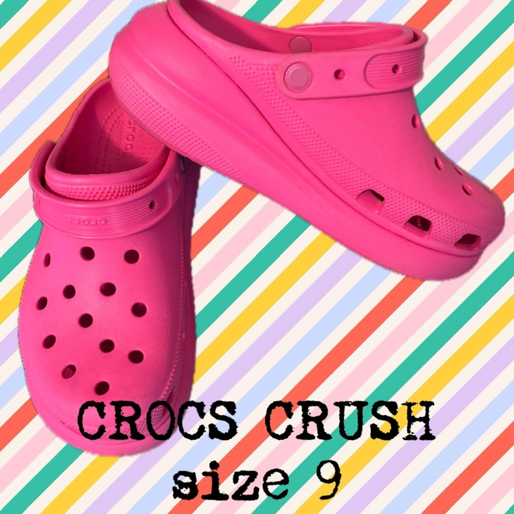 CROCS Women's Bright Pink Mules